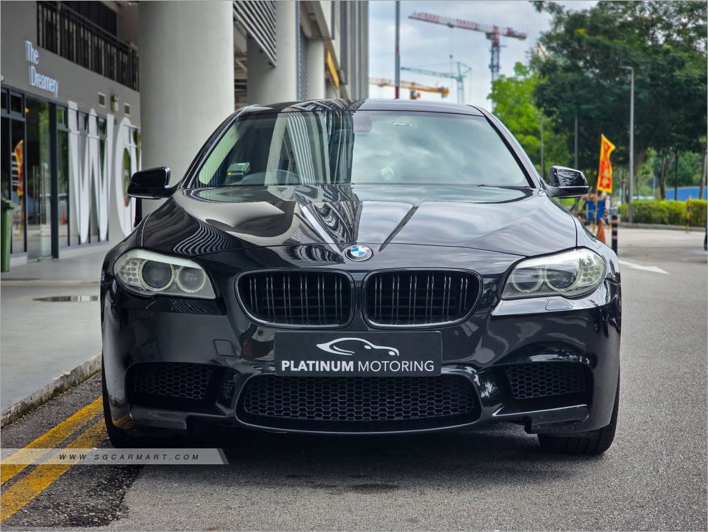 BMW 5 Series 523i (COE till 05/2030)