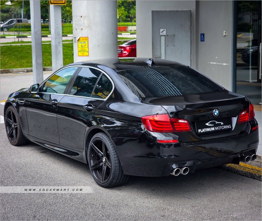 BMW 5 Series 523i (COE till 05/2030) - Image 4