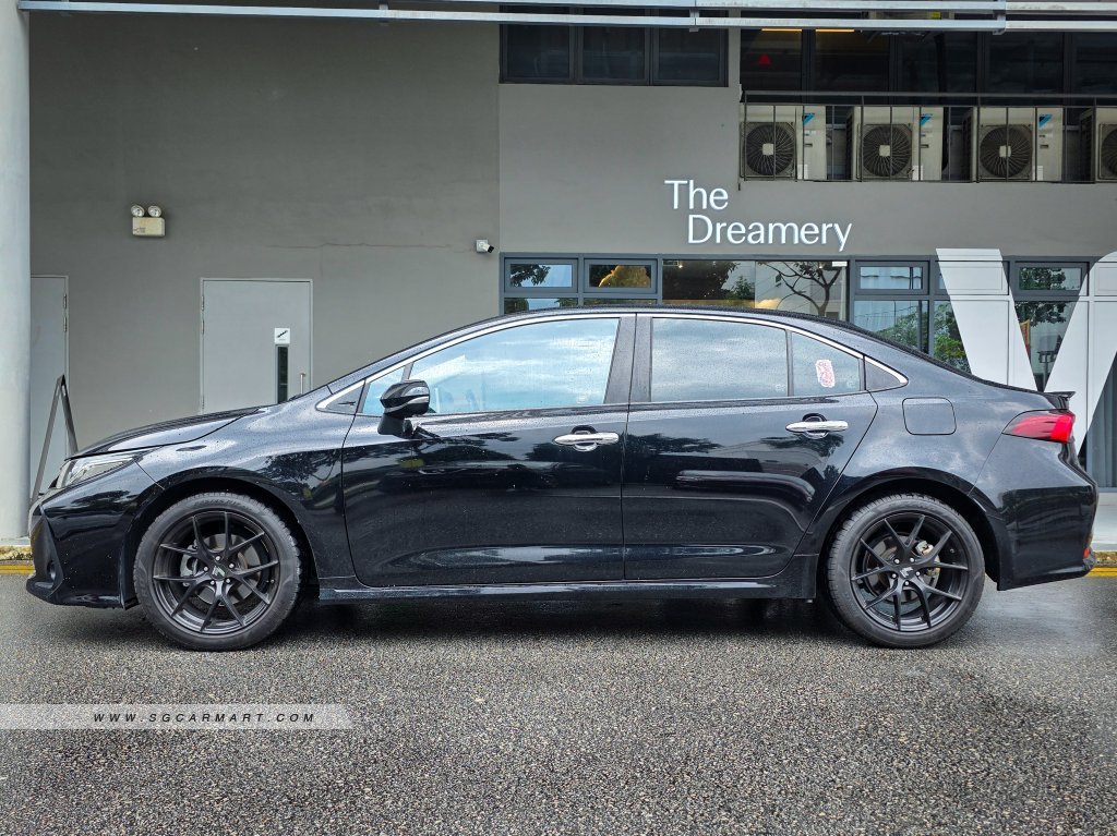 Toyota Corolla Altis 1.6A Elegance - Image 3